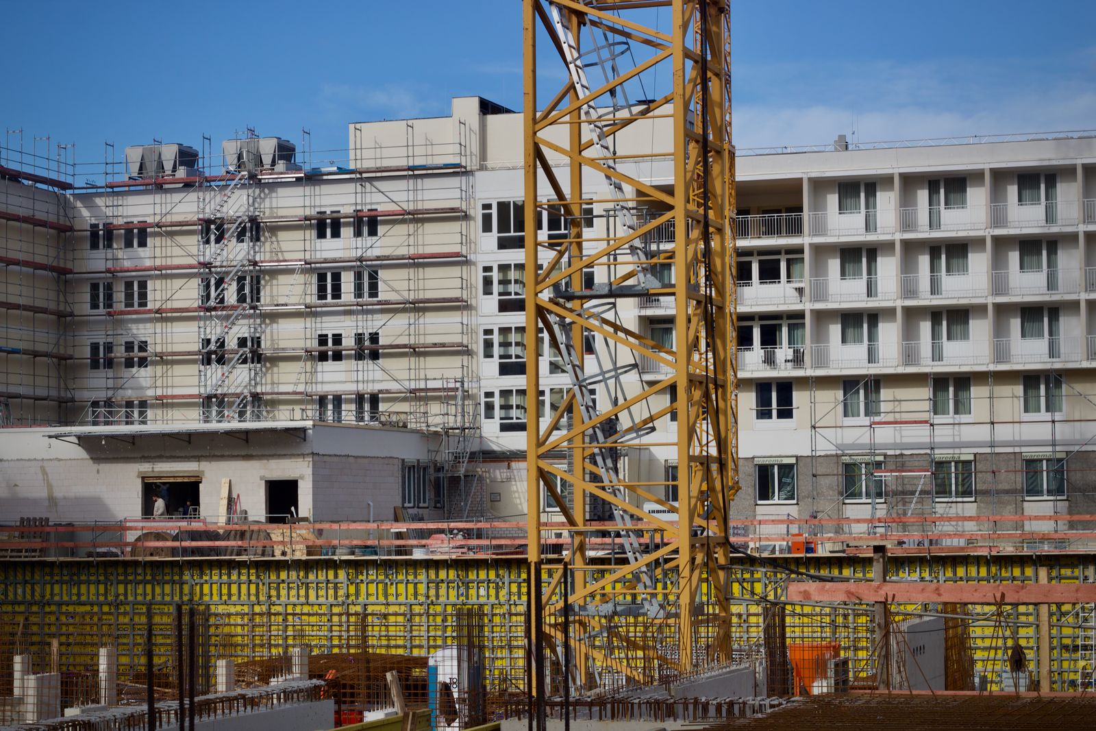 Construcții fără autorizație: cum pot fi aduse în legalitate prin noua autorizație de regularizare