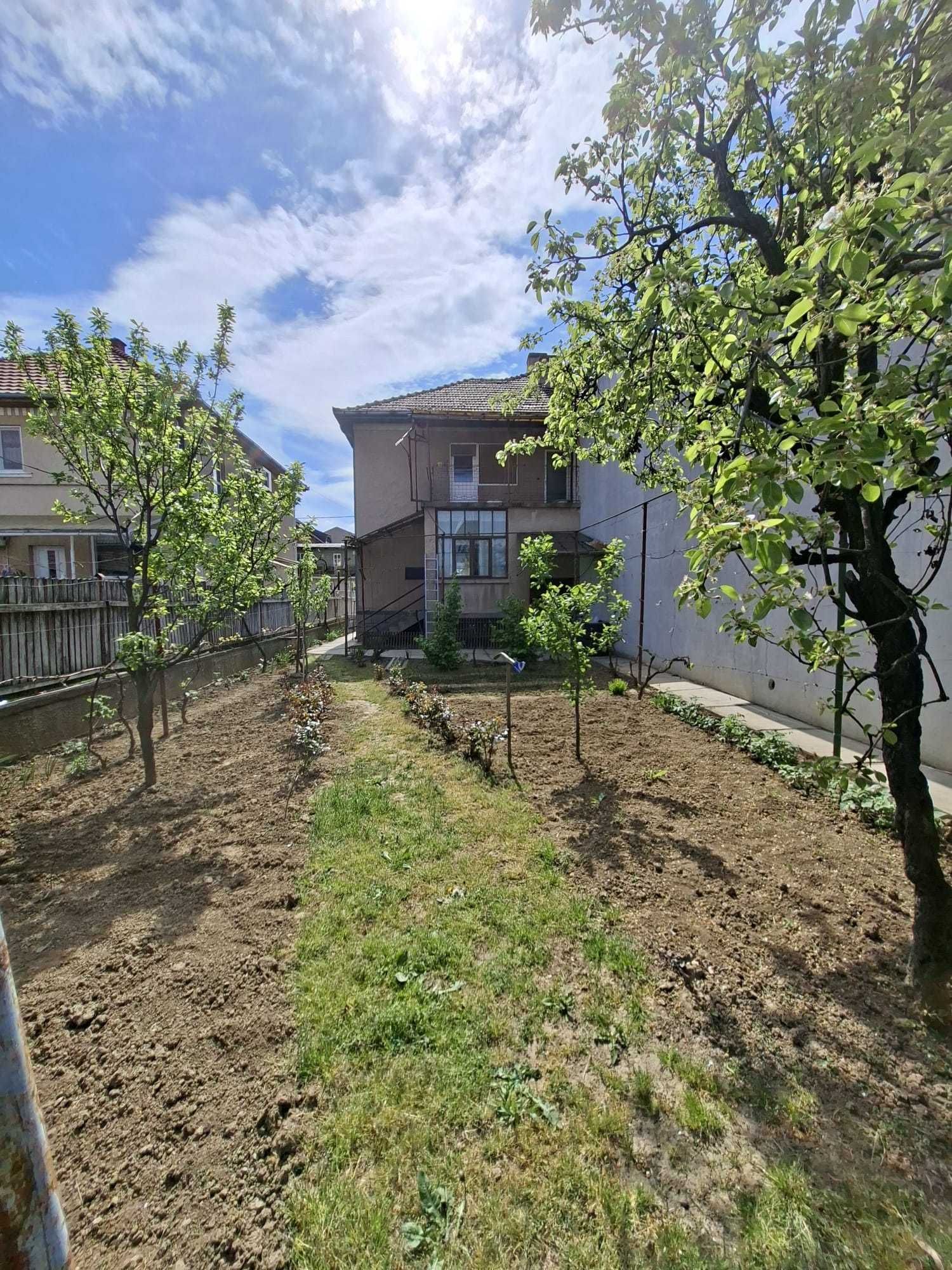BRASADAS vinde casa cu etaj in zona Bercu Rosu. — fotografia 3
