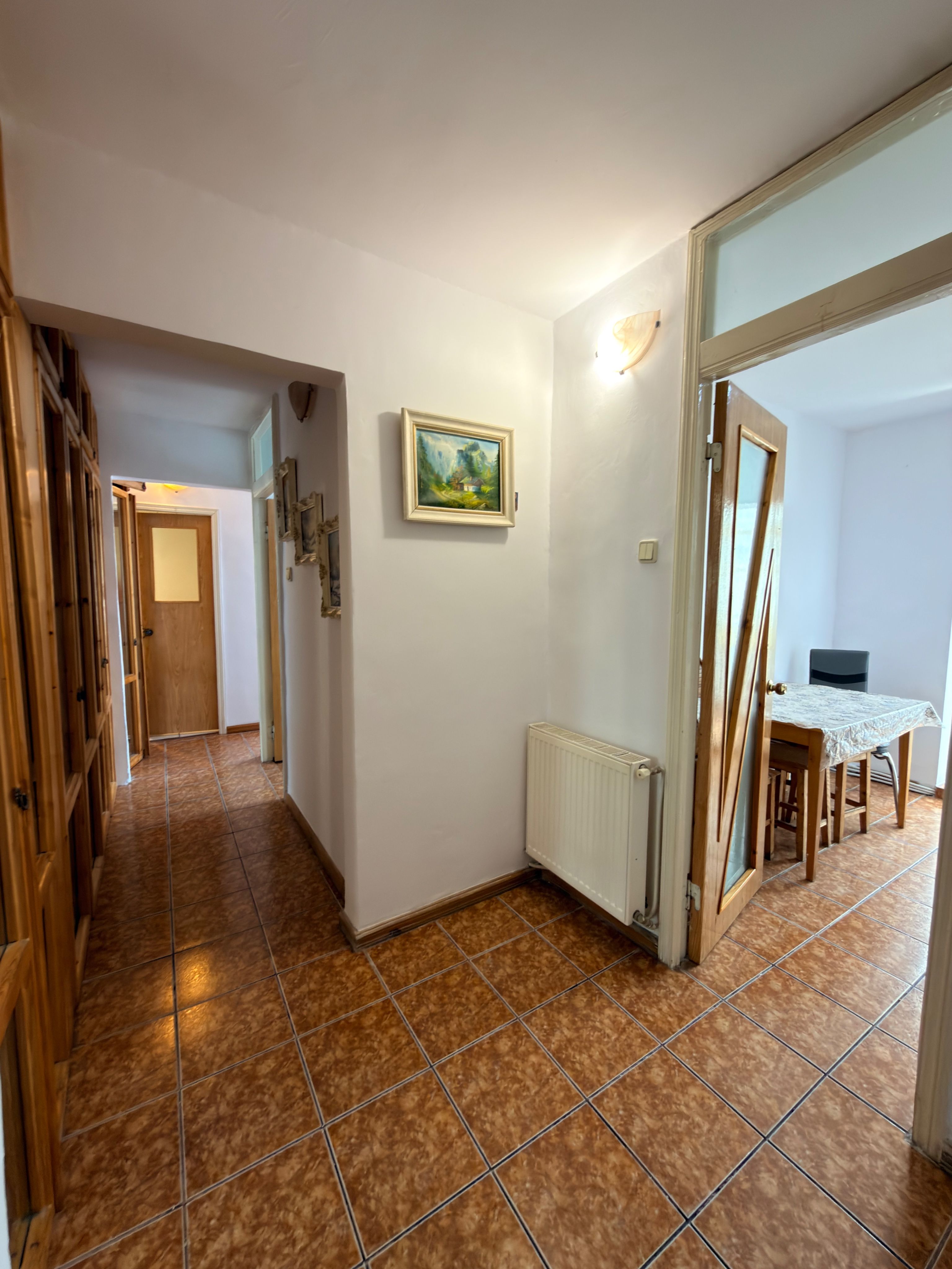 Apartament 3 camere etaj 3- Campulung-Zona Visoi! — fotografia 10