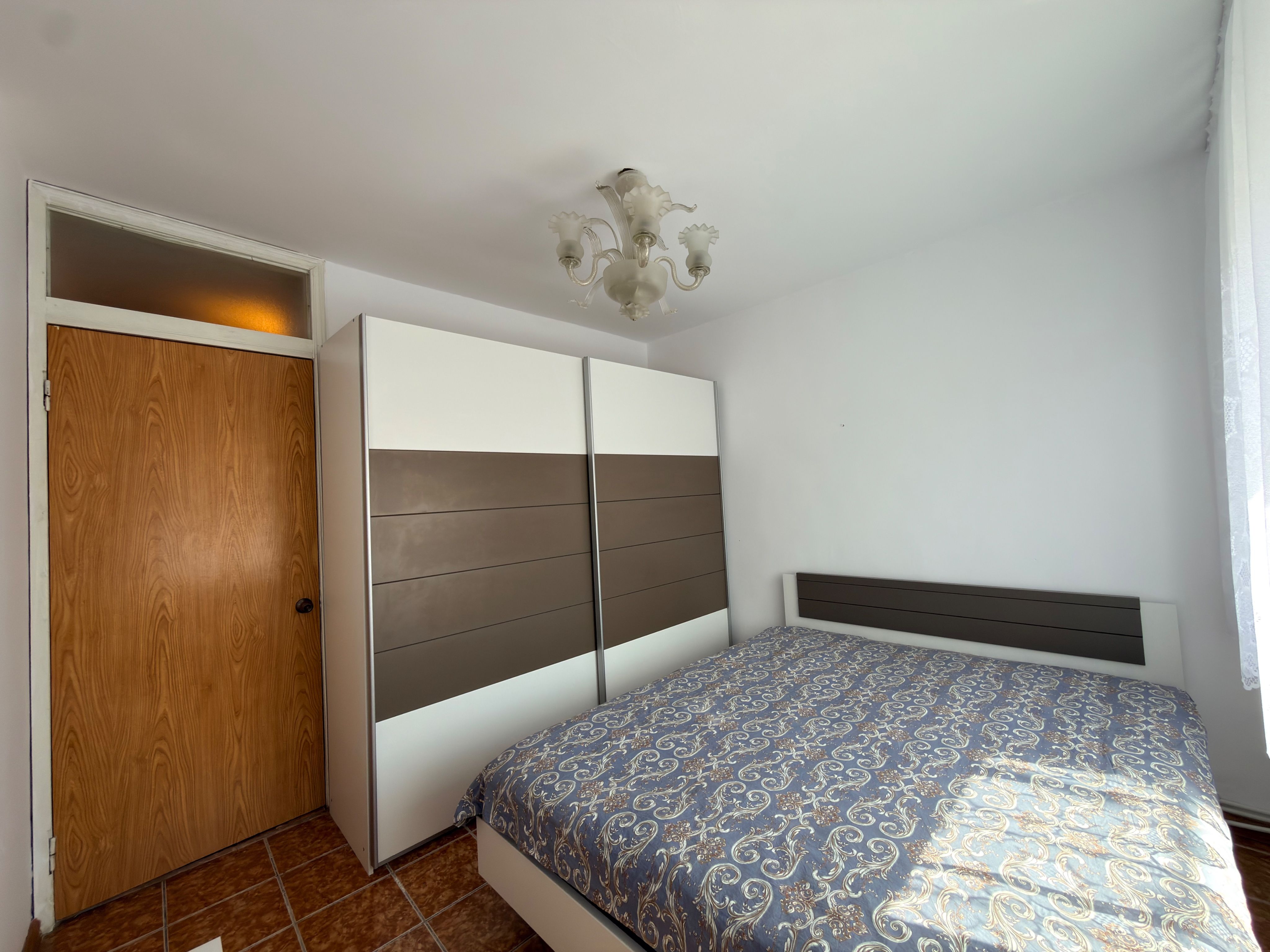 Apartament 3 camere etaj 3- Campulung-Zona Visoi! — fotografia 4