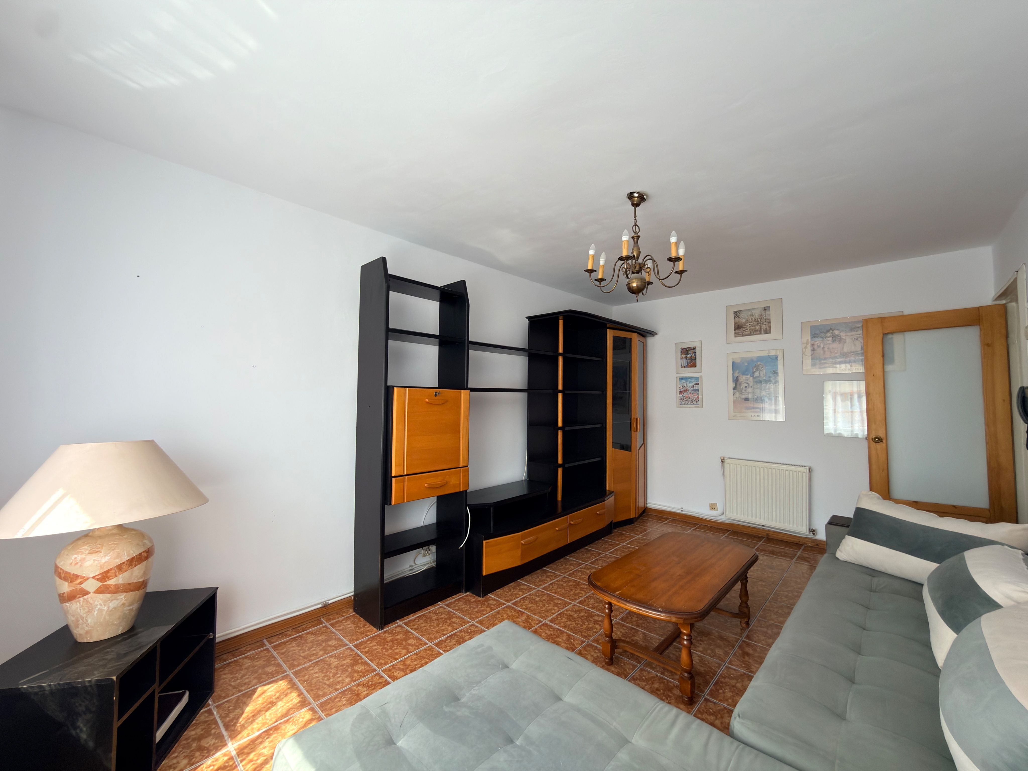 Apartament 3 camere etaj 3- Campulung-Zona Visoi! — fotografia 5