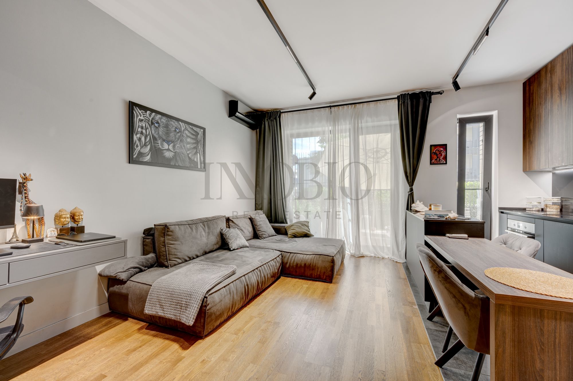 Studio Modern | Gradina Proprie | Avalon Estate