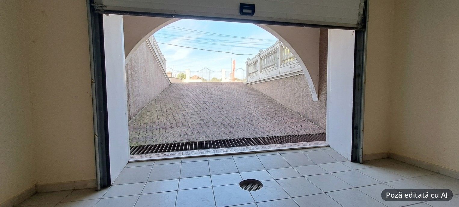 Vilă cu potențial comercial și rezidențial — fotografia 21