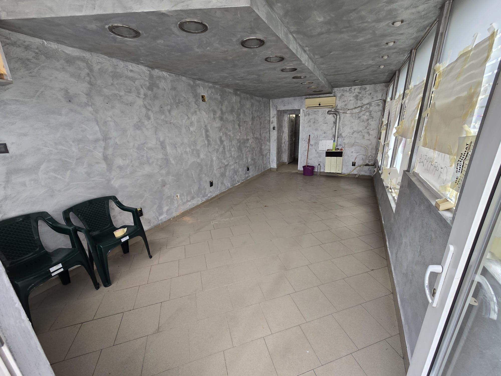 Spatii comerciale in Zona Dacia cu supafata de 40-30-20 mp