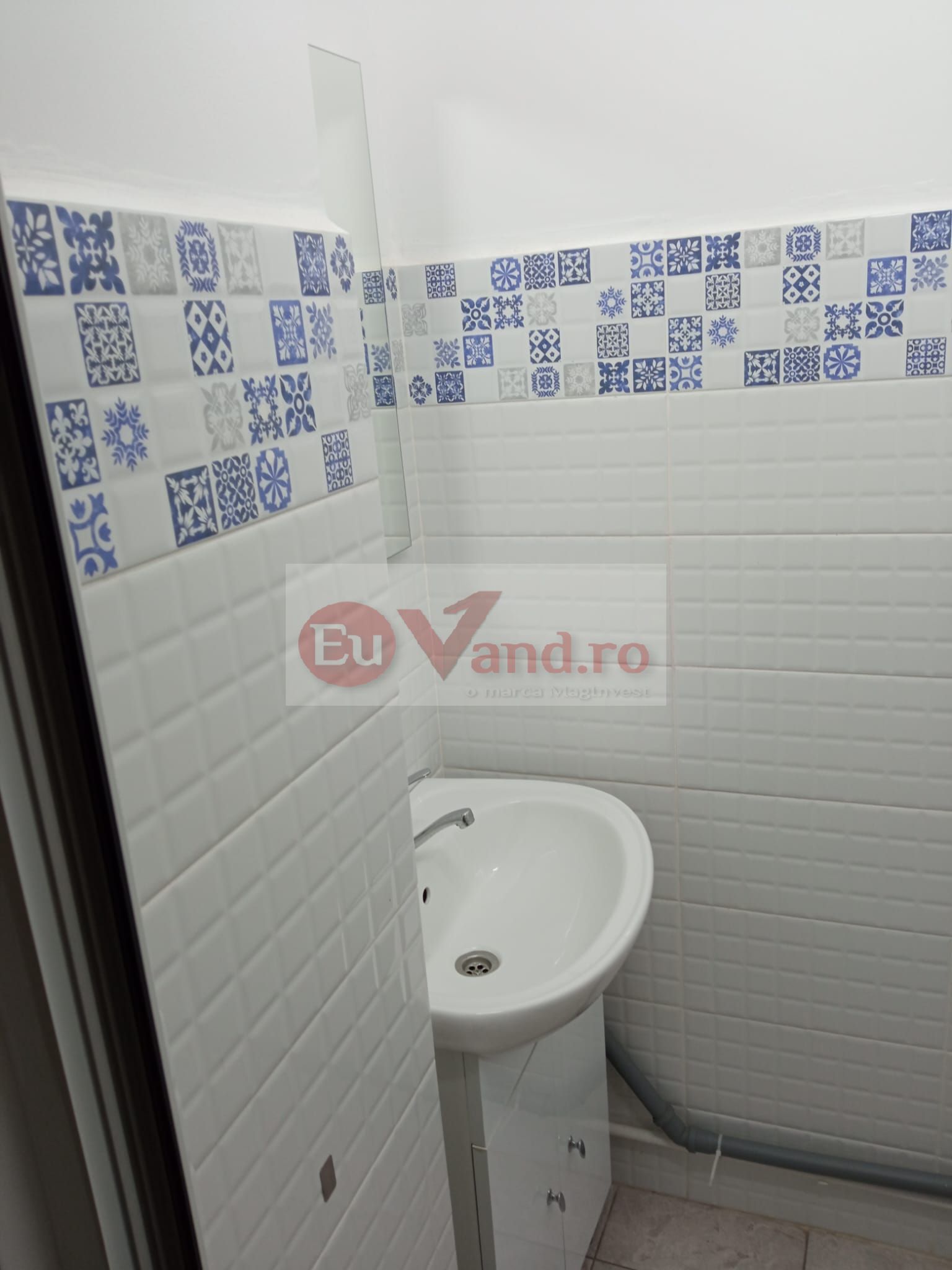 De inchiriat apartament cu 3 camere ICF, langa Scoala nr. 12, parter, 500 E — fotografia 5