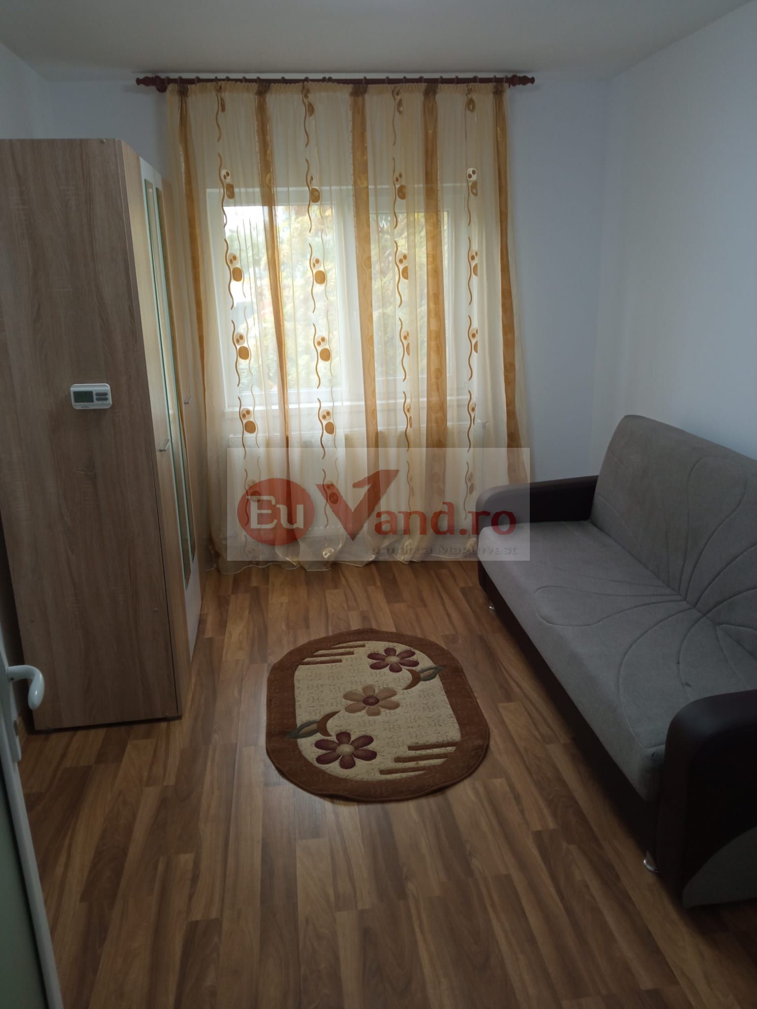 De inchiriat apartament cu 3 camere ICF, langa Scoala nr. 12, parter, 500 E — fotografia 6