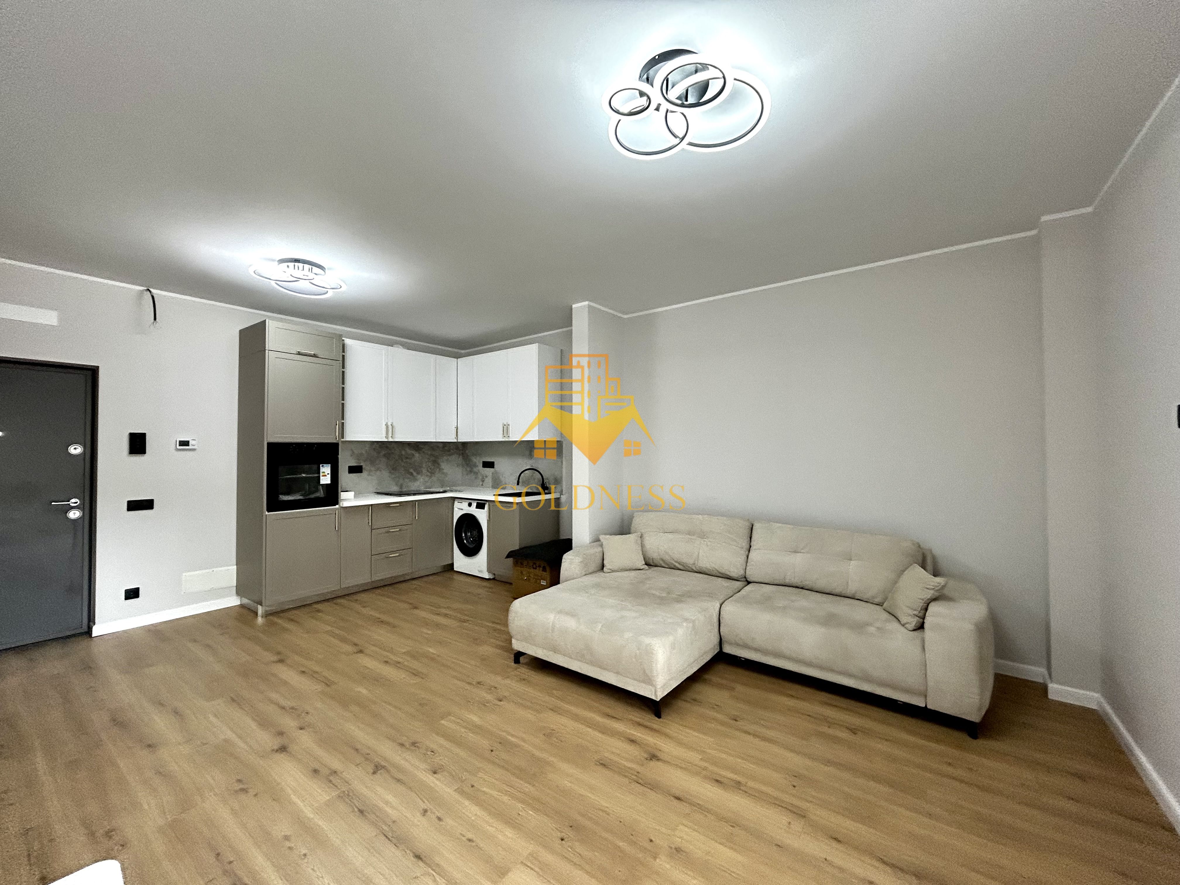 2 camere open space, Parcare, Prima Inchiriere, Piata Oser, Bulgaria — fotografia 4