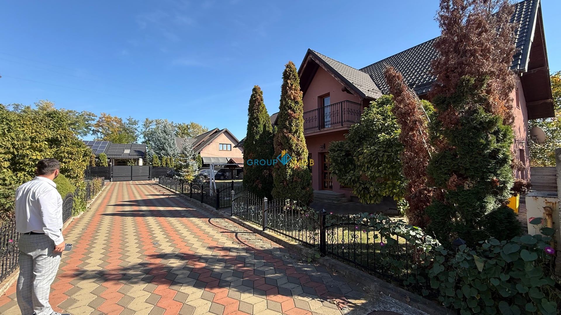 CASĂ PREMIUM DE VÂNZARE – STRADA ARCADIE ȘEPTILICI, LA LIMITA CU BACĂUL | MĂRGIN — fotografia 3