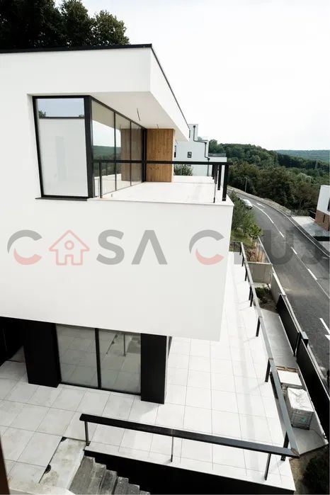 Duplex Premium cu 3 Niveluri, Garaj de 120mp, Priveliste - Zona Europa — fotografia 5