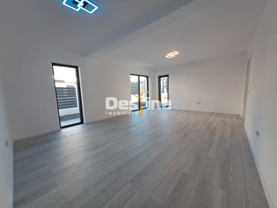COMISION 0%, MIROSLAVA , CASA INDIVIDUALA 131 mp, 220.000 € — fotografia 10