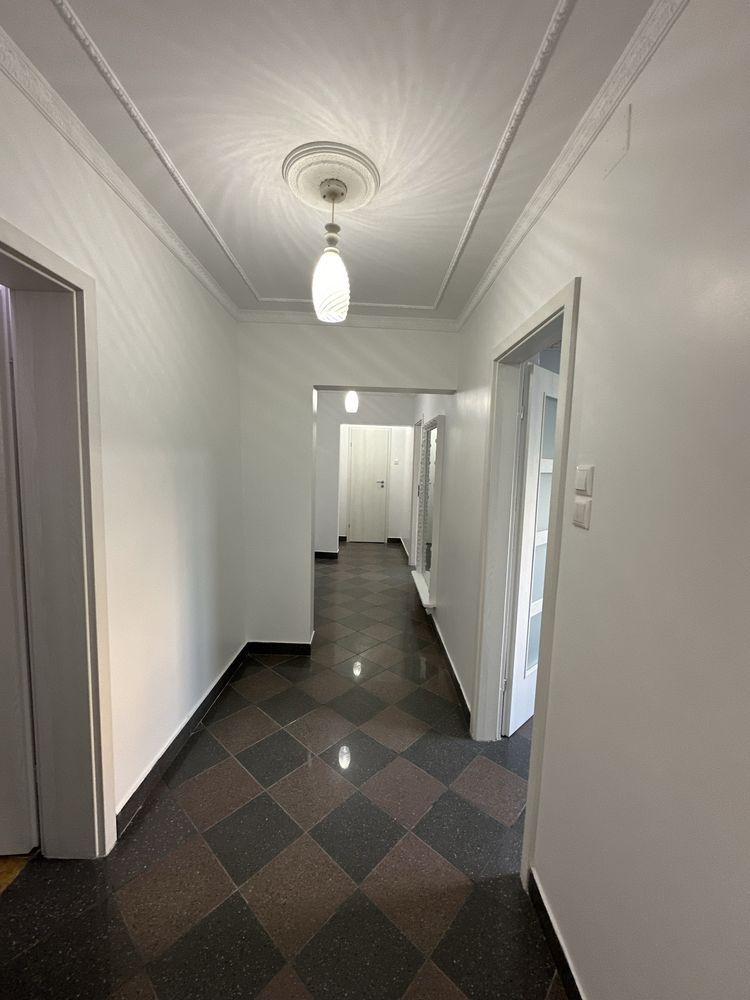 Vand apartament 4 camere Drumul Taberei — fotografia 5