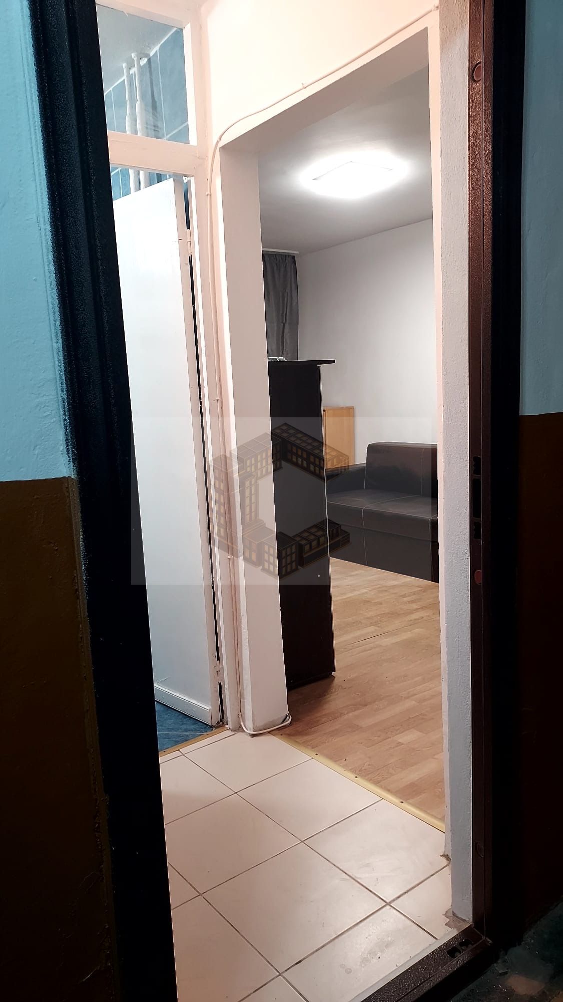 Garsonieră cu balcon, etajul 1, zona Buziașului — fotografia 3
