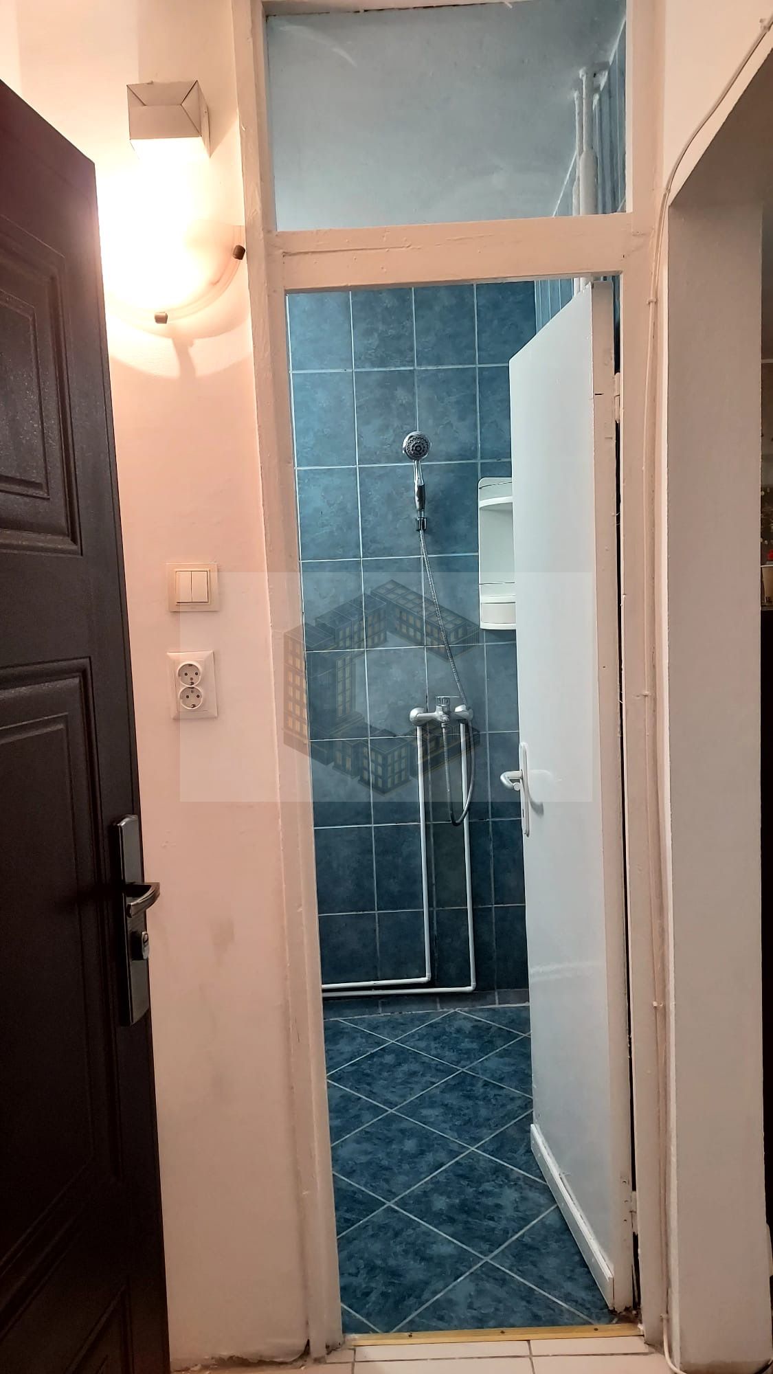 Garsonieră cu balcon, etajul 1, zona Buziașului — fotografia 5