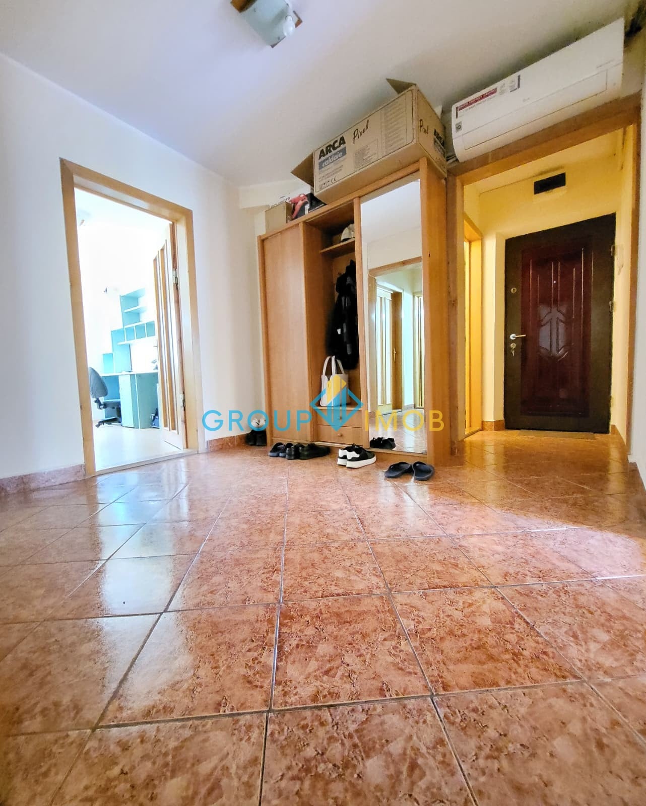 Apartament 3 camere decomandate Neagoe Vodă — fotografia 3