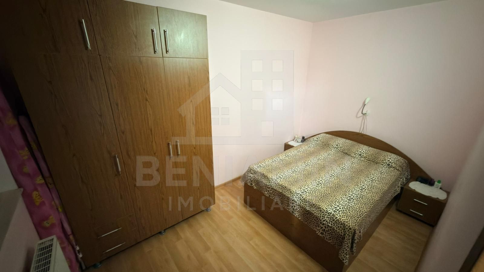2 camere - 44mp - modern - mobilat - utilat - centrala - Craiovita — fotografia 4