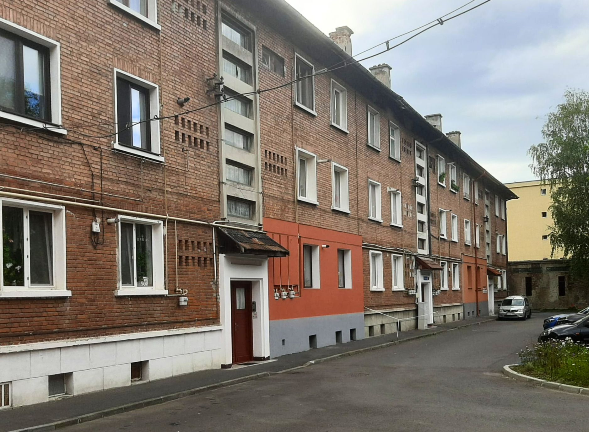 Apartament Renovat 2 Camere + Boxă 7 MP  Vedere Superbă spre Tâmpa — fotografia 12