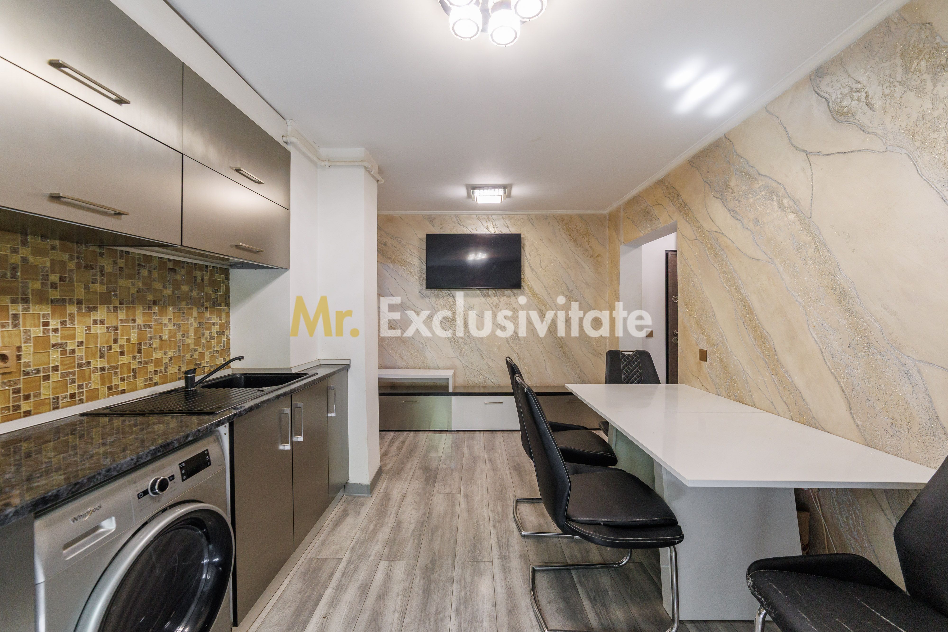 Apartament 2 camere decomandat, cartierul Banat, Pitesti — fotografia 7