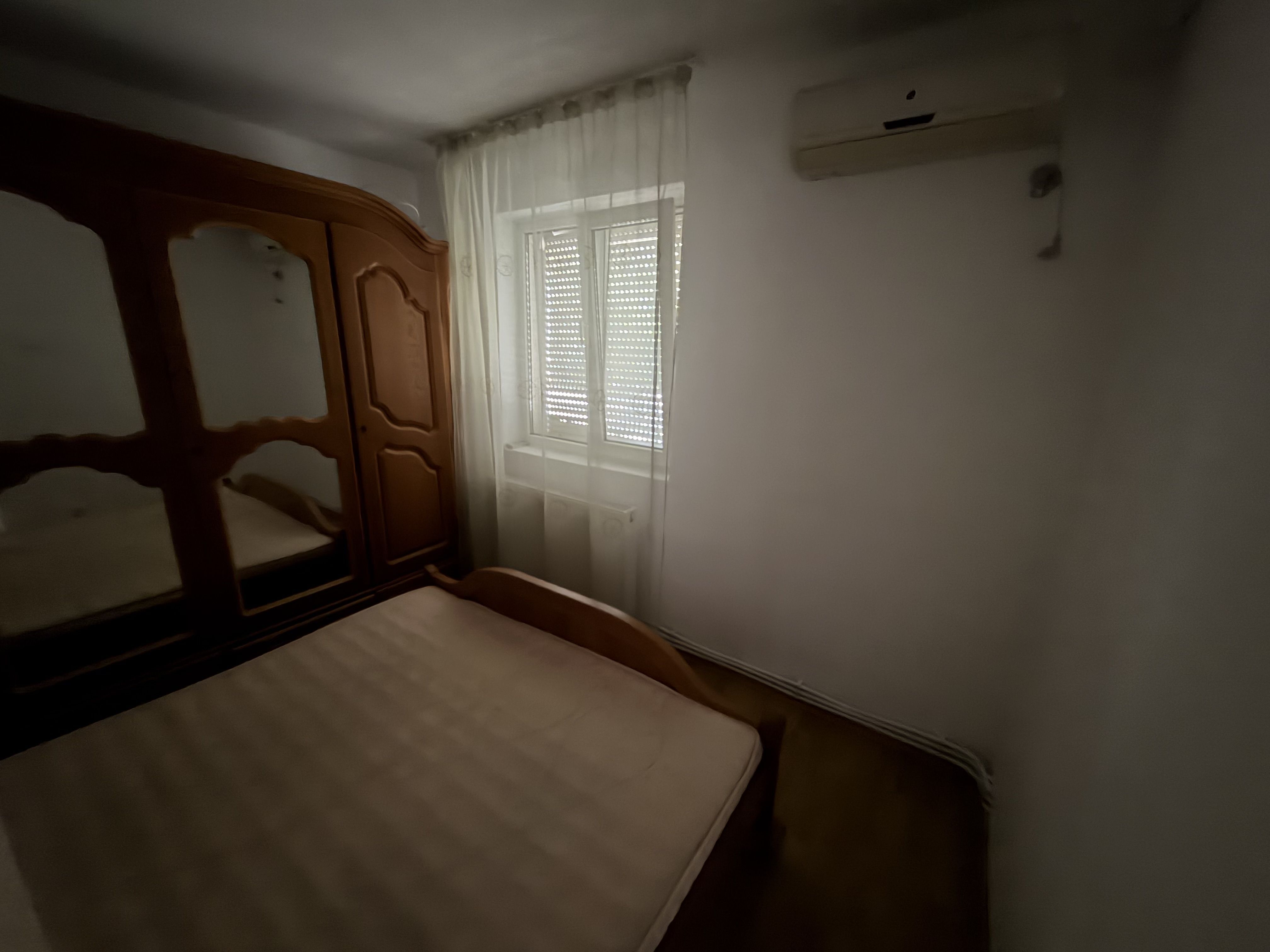 Apartament 2 camere de inchiriat, etaj 1 - zona Cetate — fotografia 4