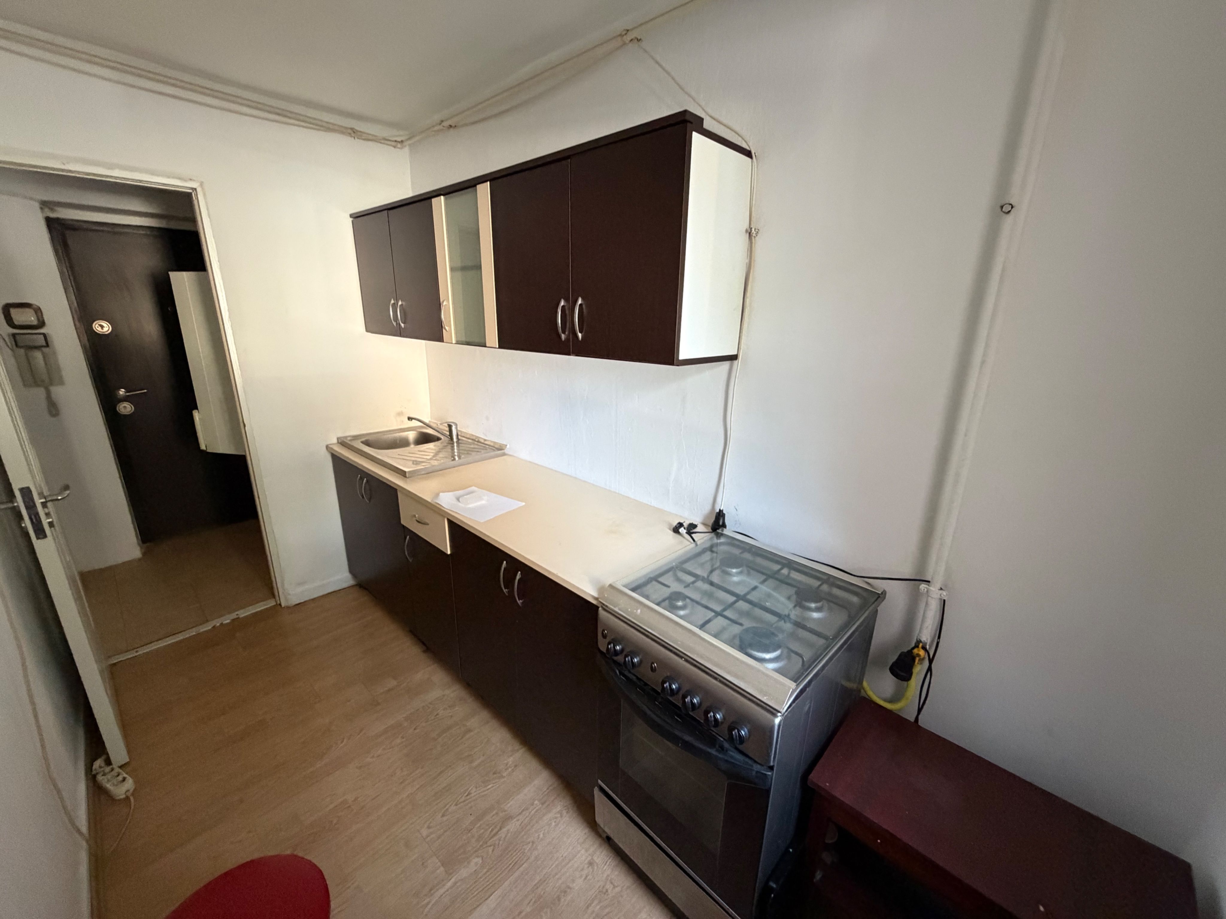 Apartament 2 camere de inchiriat, etaj 1 - zona Cetate — fotografia 5