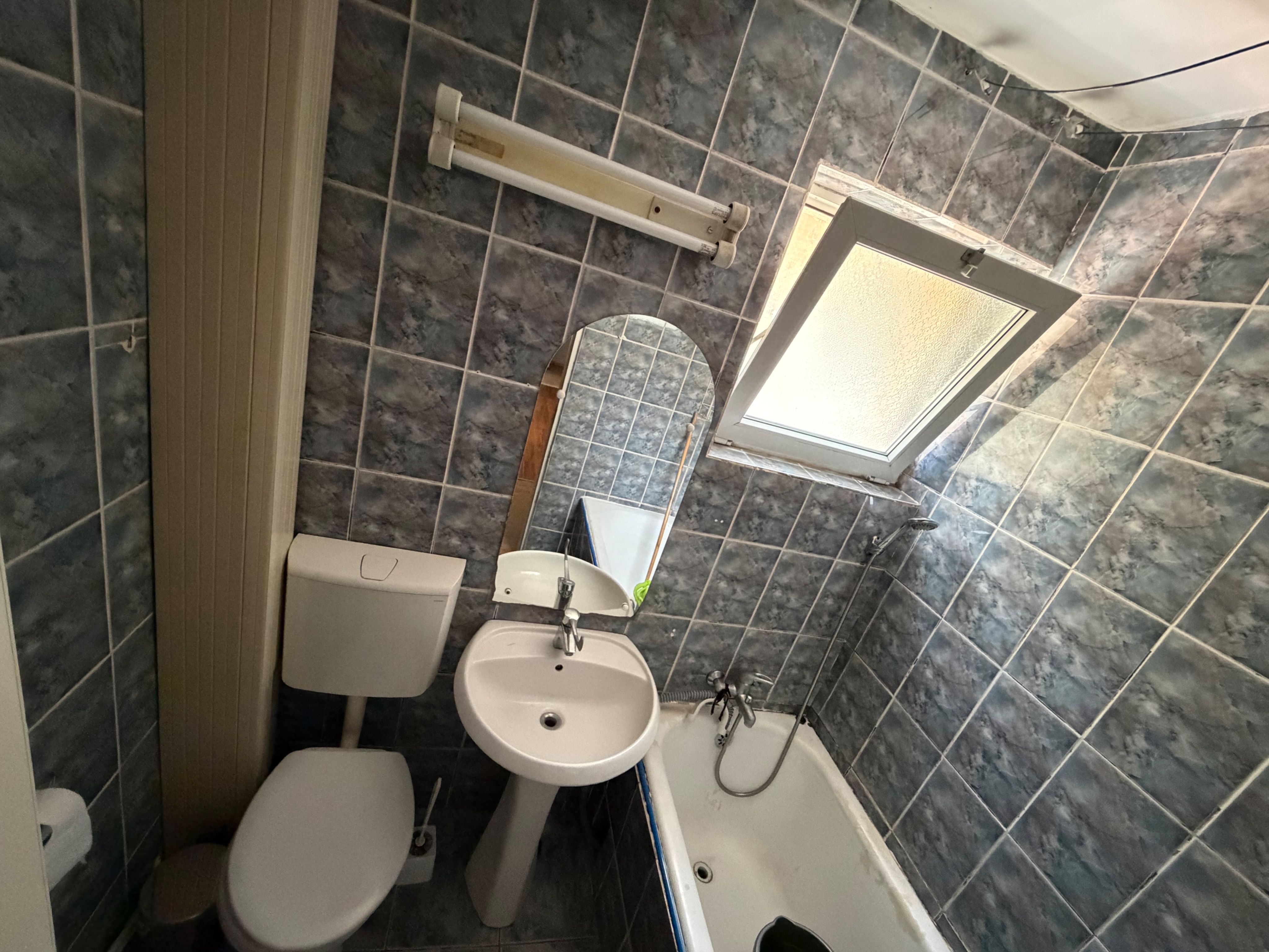 Apartament 2 camere de inchiriat, etaj 1 - zona Cetate — fotografia 7