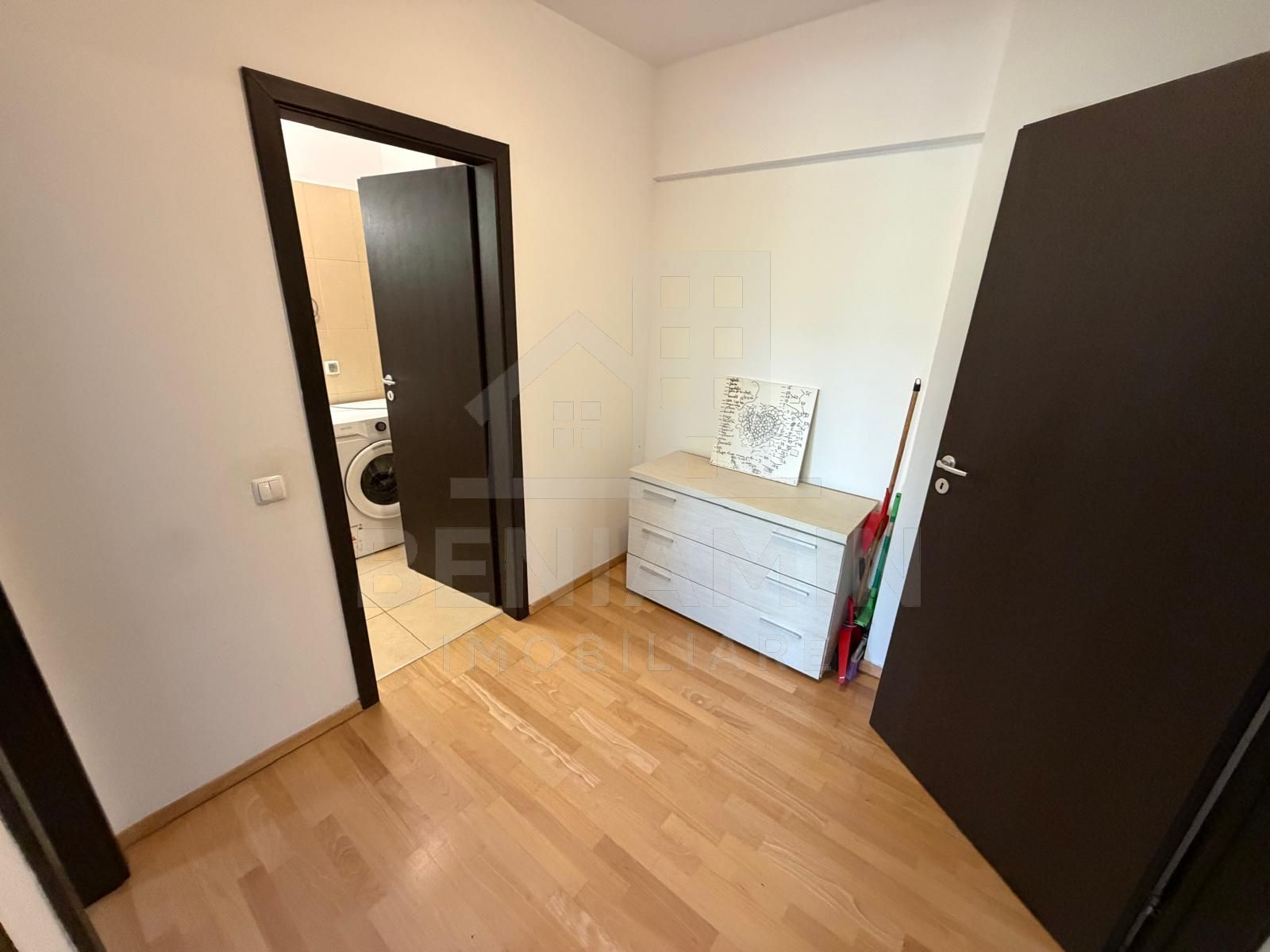 3 Camere-Decomandat-Boxa-Loc De Parcare-88mp-Etaj 1-Privilegio-Brasov — fotografia 9