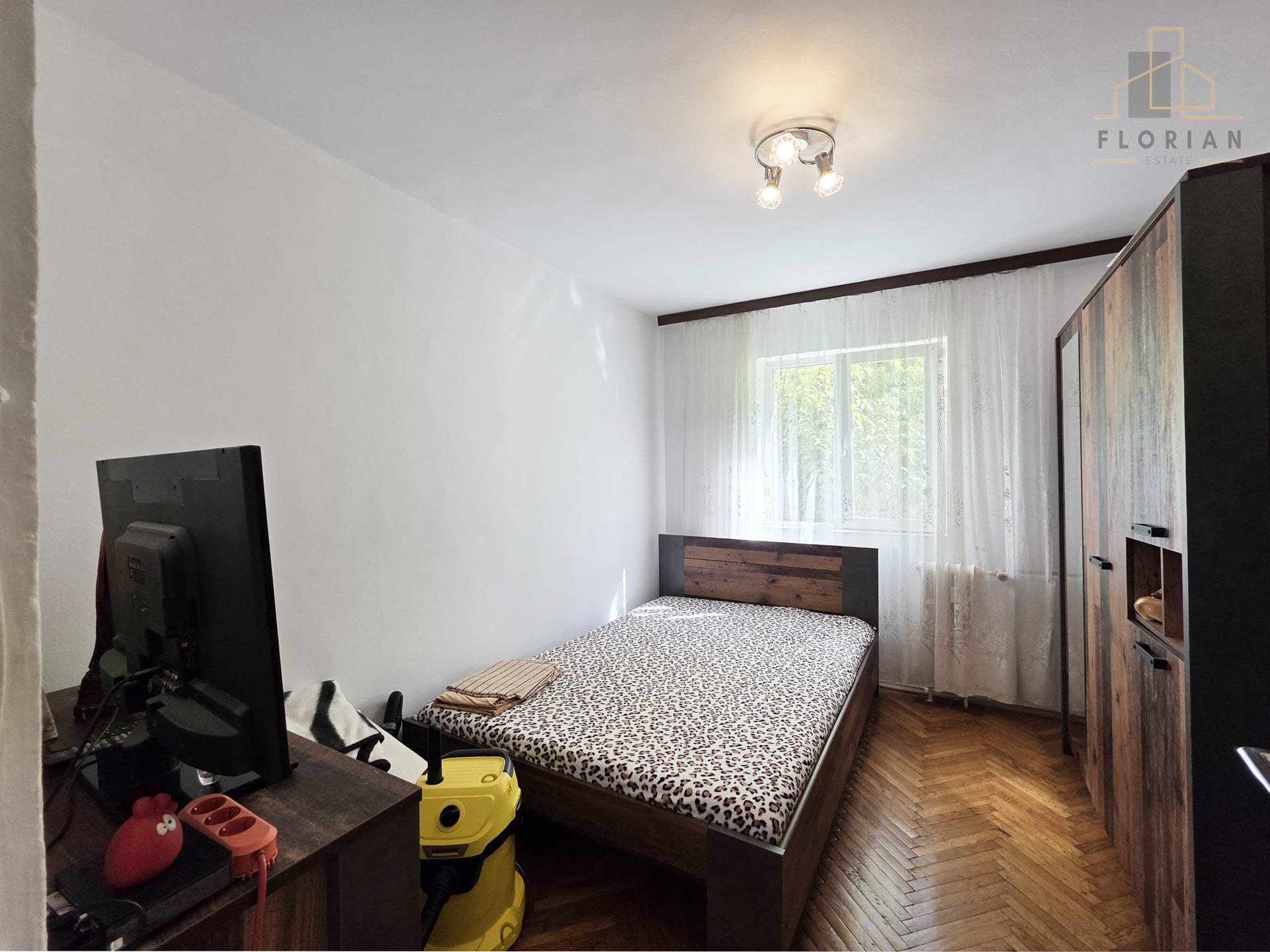 Apartament 3 camere în Circumvalațiunii etaj 1 — fotografia 3
