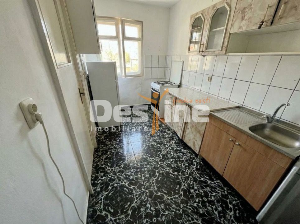 Liceul Bolintineanu | 3 camere | 69mp | et 3 | anvelopat | 96.000 euro — fotografia 6