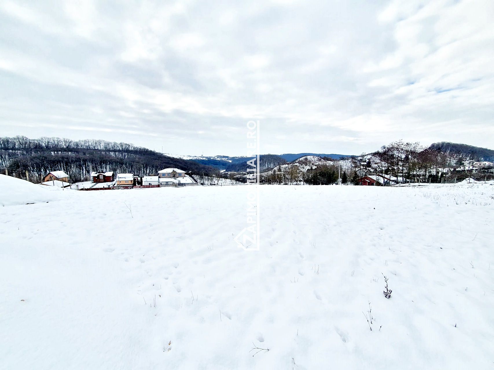 Teren intravilan 1.500 mp. Corunca Valea Iubirii 65 euro mp — fotografia 2
