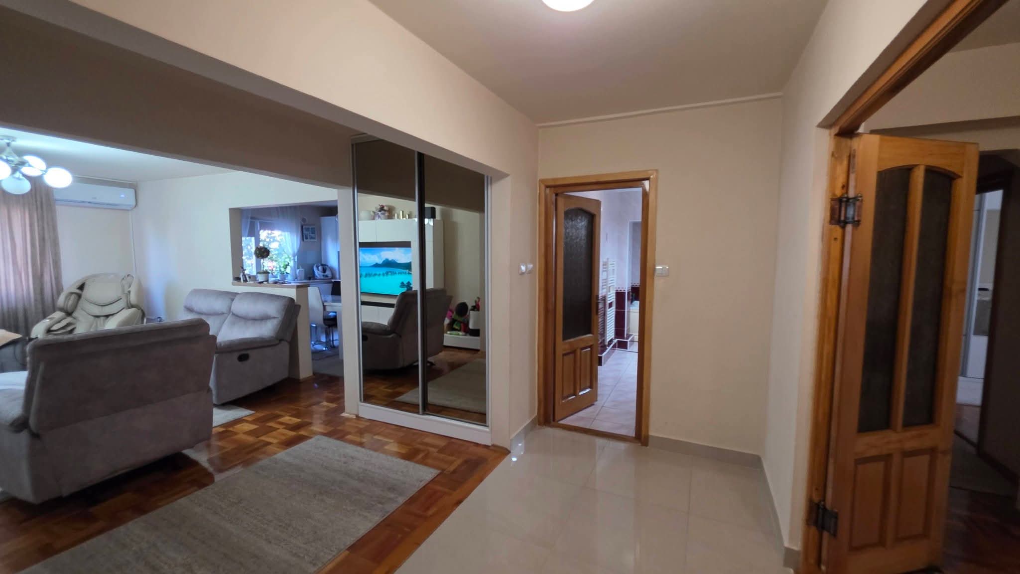 Apartament decomandat 3 camere, 100 mp | Etaj 1 | ZONA FARMEC — fotografia 19