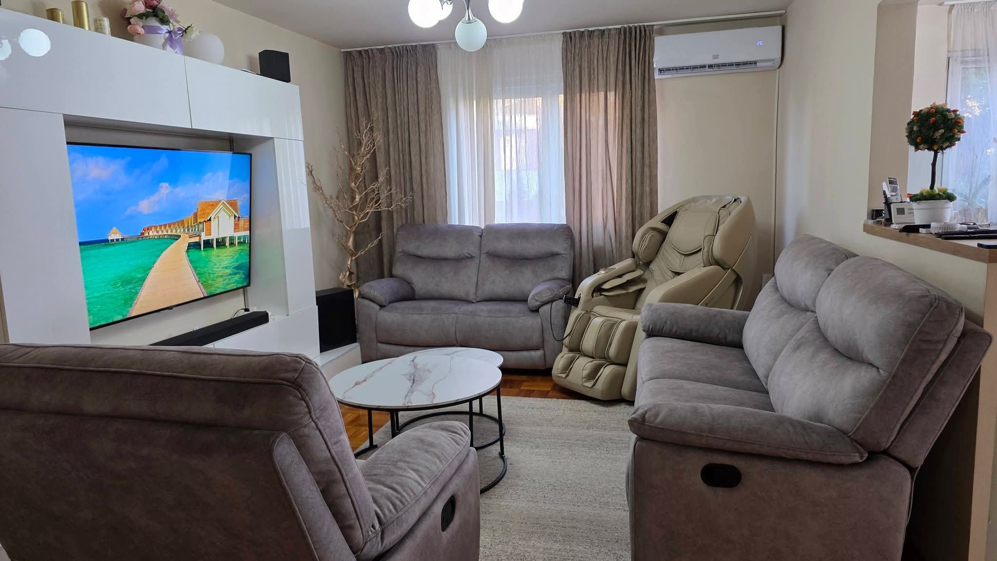 Apartament decomandat 3 camere, 100 mp | Etaj 1 | ZONA FARMEC — fotografia 5