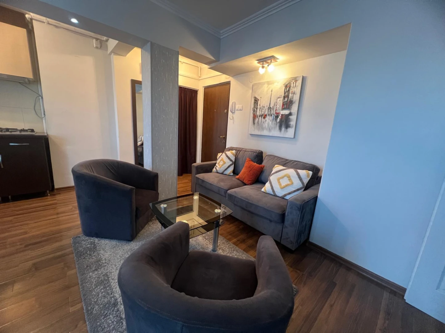 De închiriat apartament cu 2 camere în Tg Mureș - Central — fotografia 3