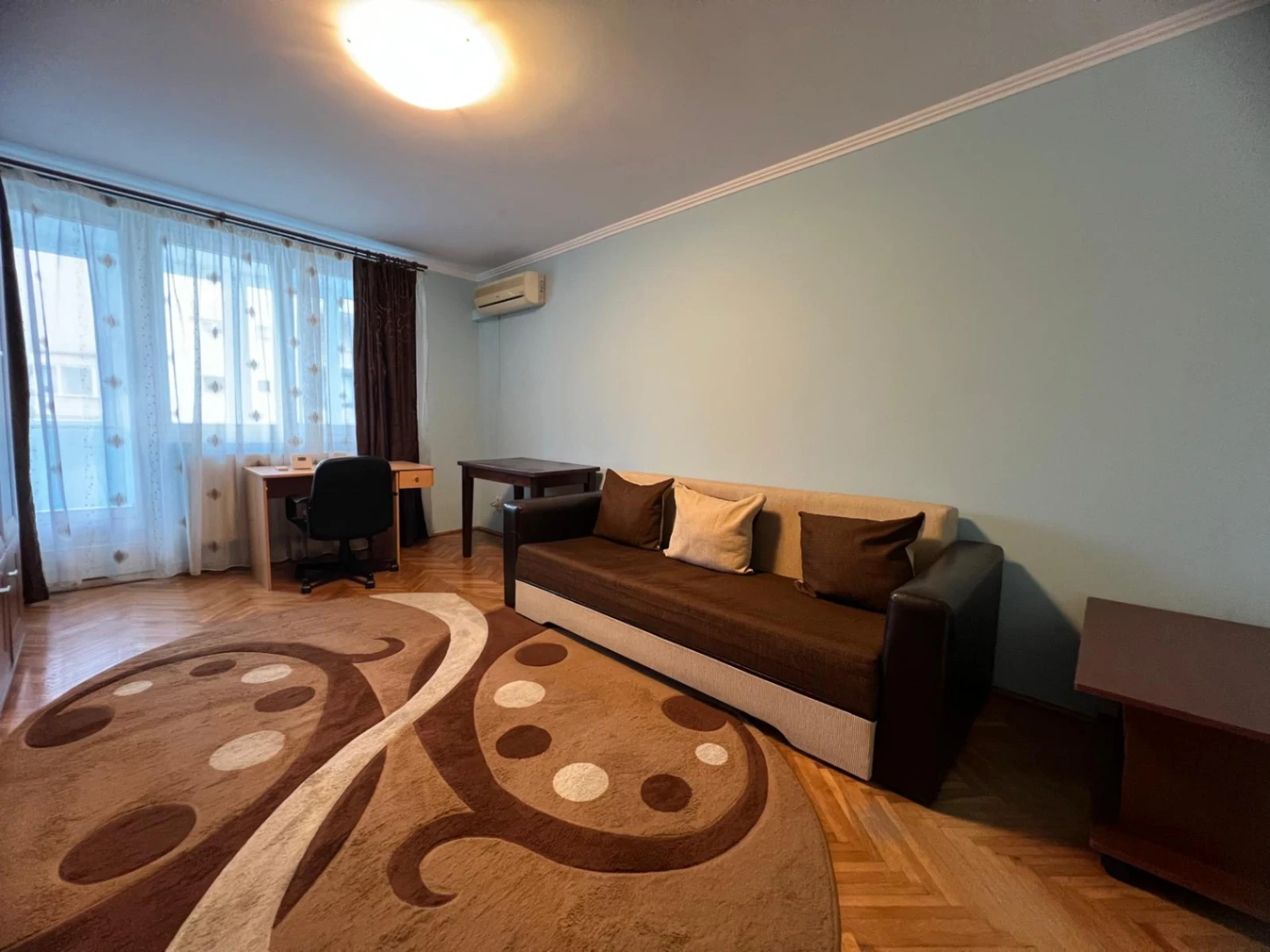 De închiriat apartament cu 2 camere în Tg Mureș - Ultracentral