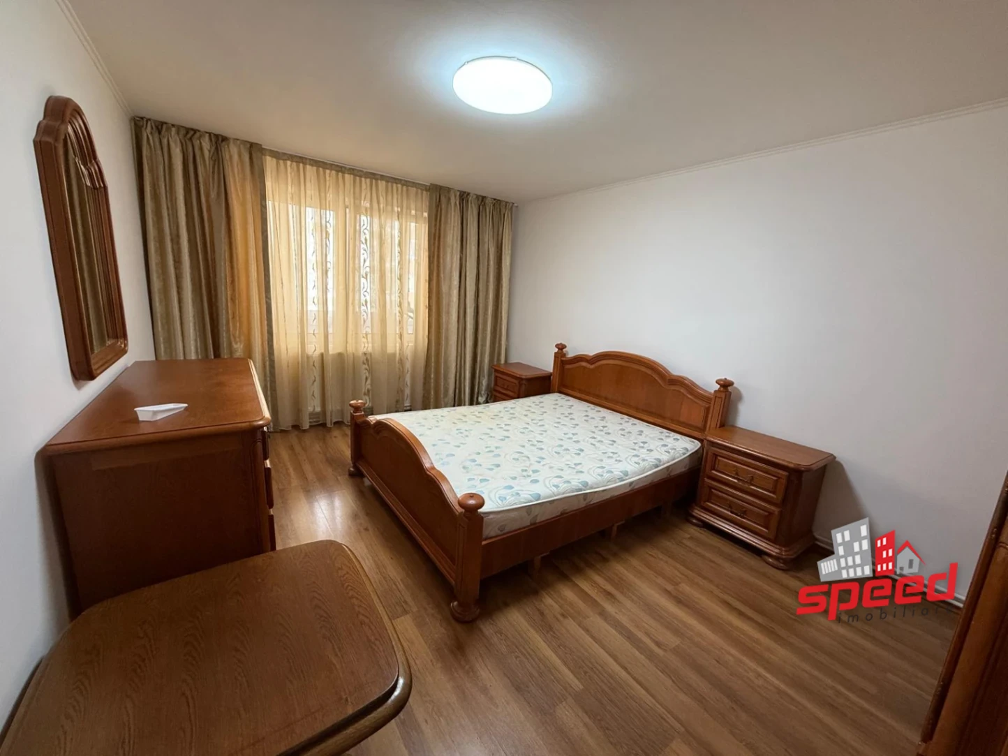 Apartament 4 camere de închiriat în Târgu Mureș — fotografia 6