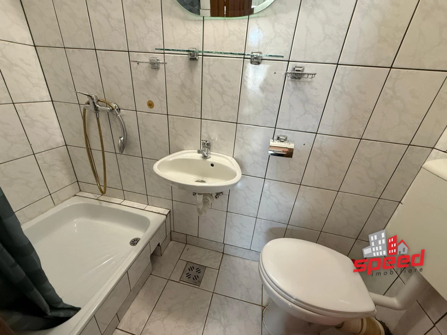 Apartament 4 camere de închiriat în Târgu Mureș — fotografia 9