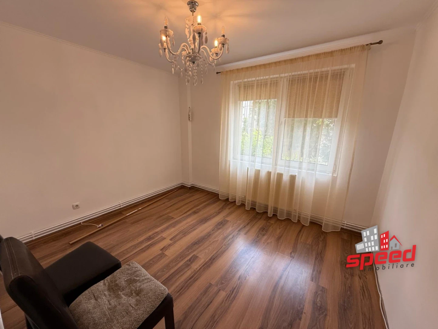 Apartament 4 camere de închiriat în Târgu Mureș — fotografia 11