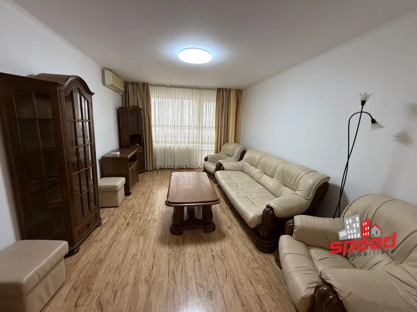 Apartament 4 camere de închiriat în Târgu Mureș — fotografia 2