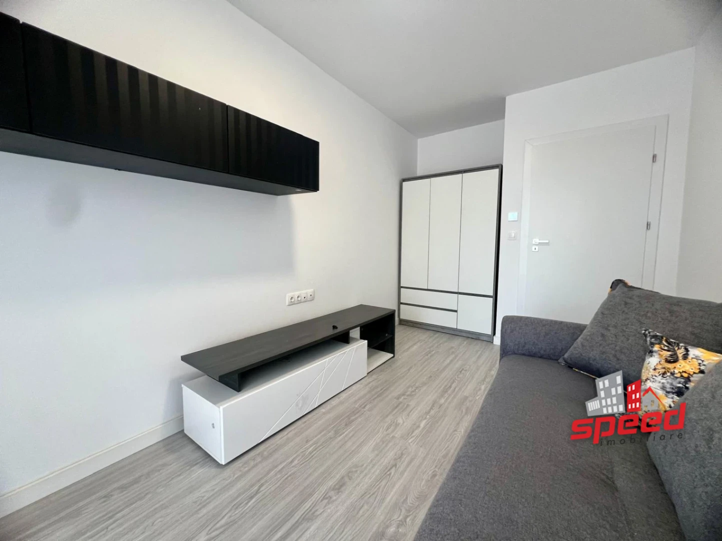 De închiriat apartament cu 1 cameră în Tg Mureș - Maurer — fotografia 3