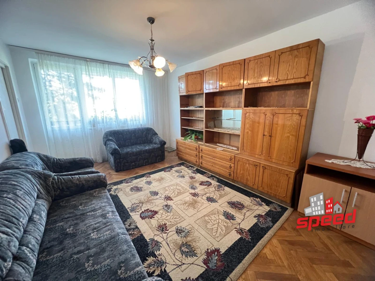 De închiriat apartament cu 2 camere în Târgu Mureș - Dâmbu Pietros