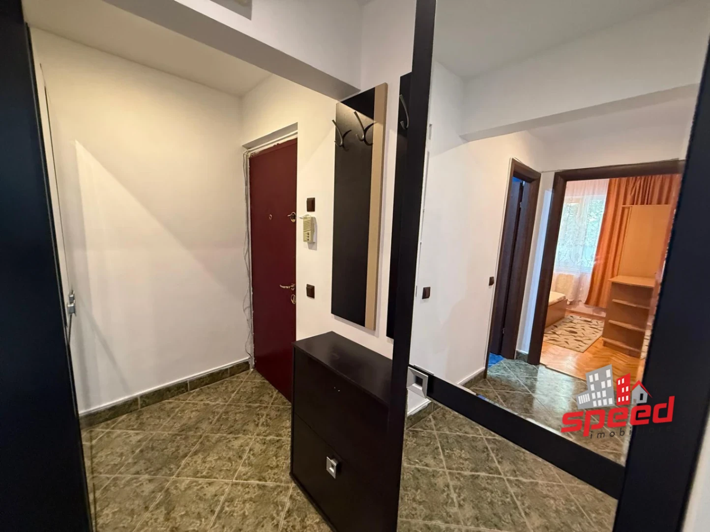 Apartament 4 camere de închiriat în Târgu Mureș — fotografia 11