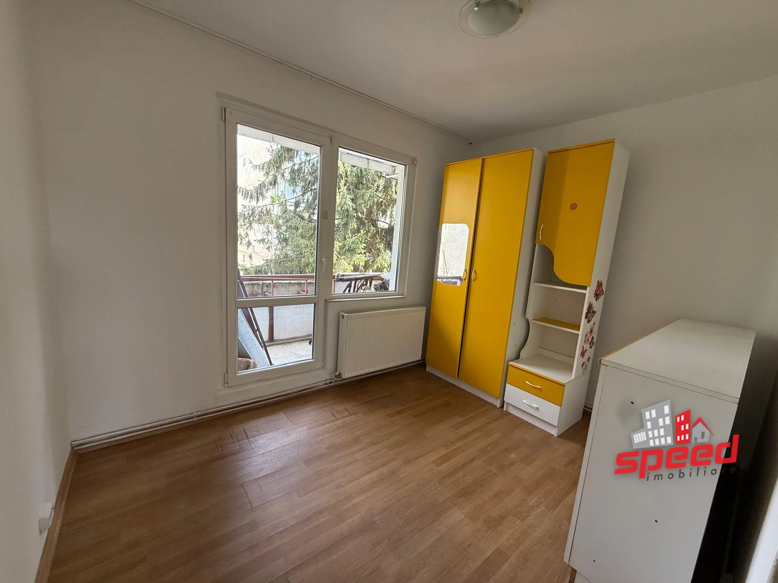 De închiriat apartament cu 3 camere în Tg Mureş - Unirii — fotografia 7