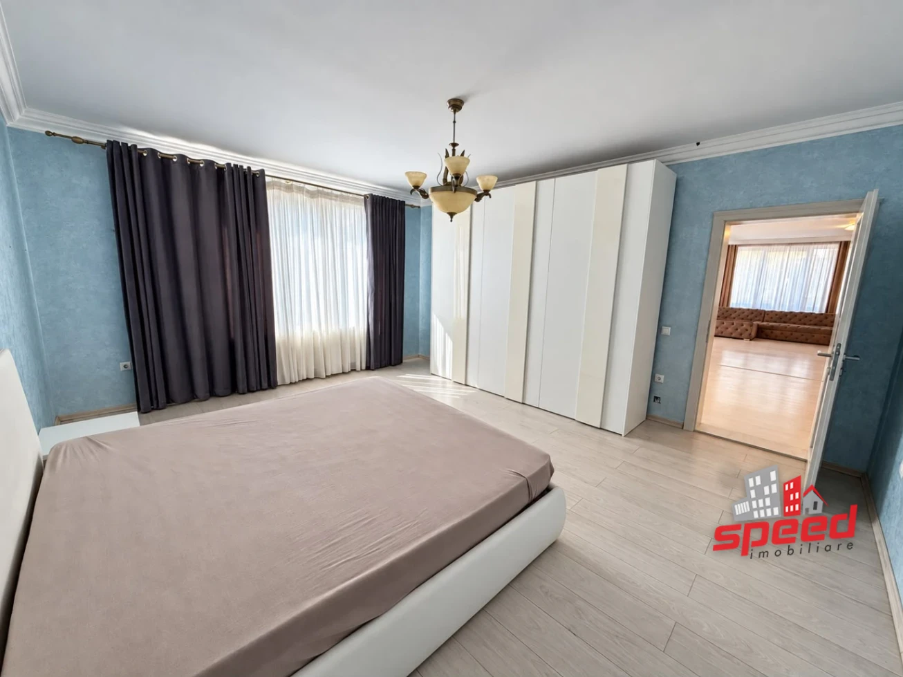 Casă singur în curte 7 camere de vânzare în Târgu Mureș — fotografia 3