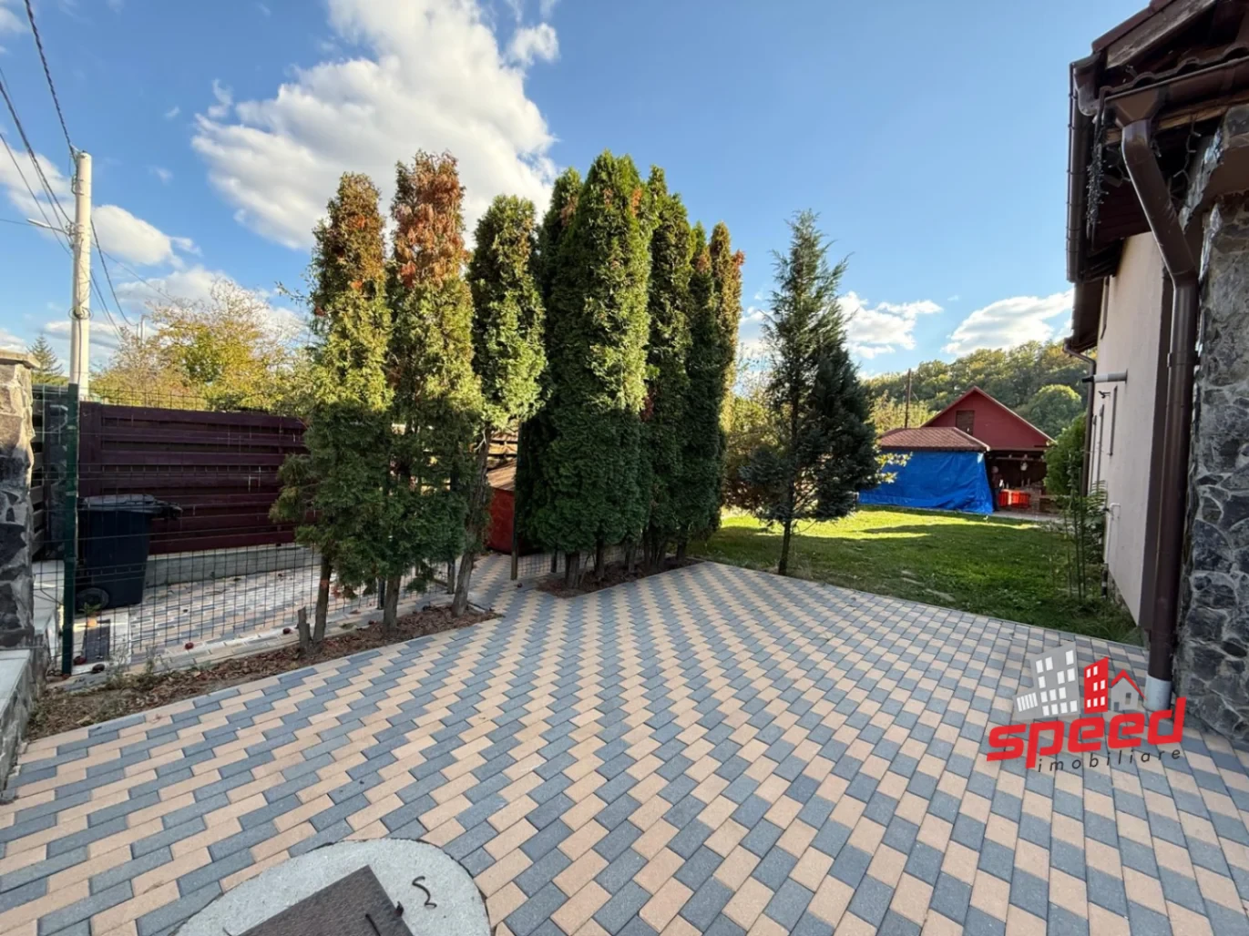 Casă singur în curte 4 camere de închiriat în Mureș - Corunca — fotografia 4