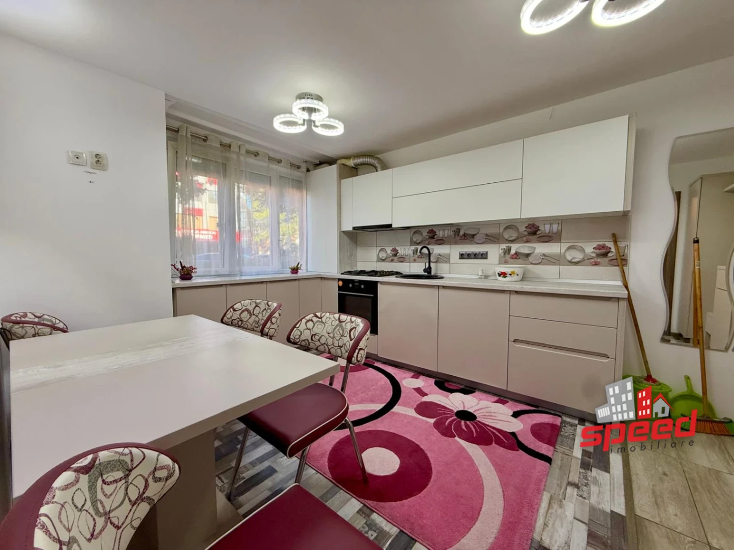 De vânzare apartament cu 2 camere în Tg Mureș - Tudor