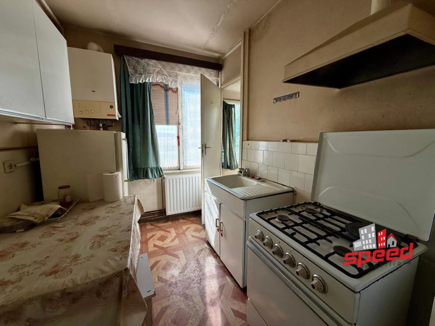 De vânzare apartament cu 2 camere în Tg Mureș - Central — fotografia 5
