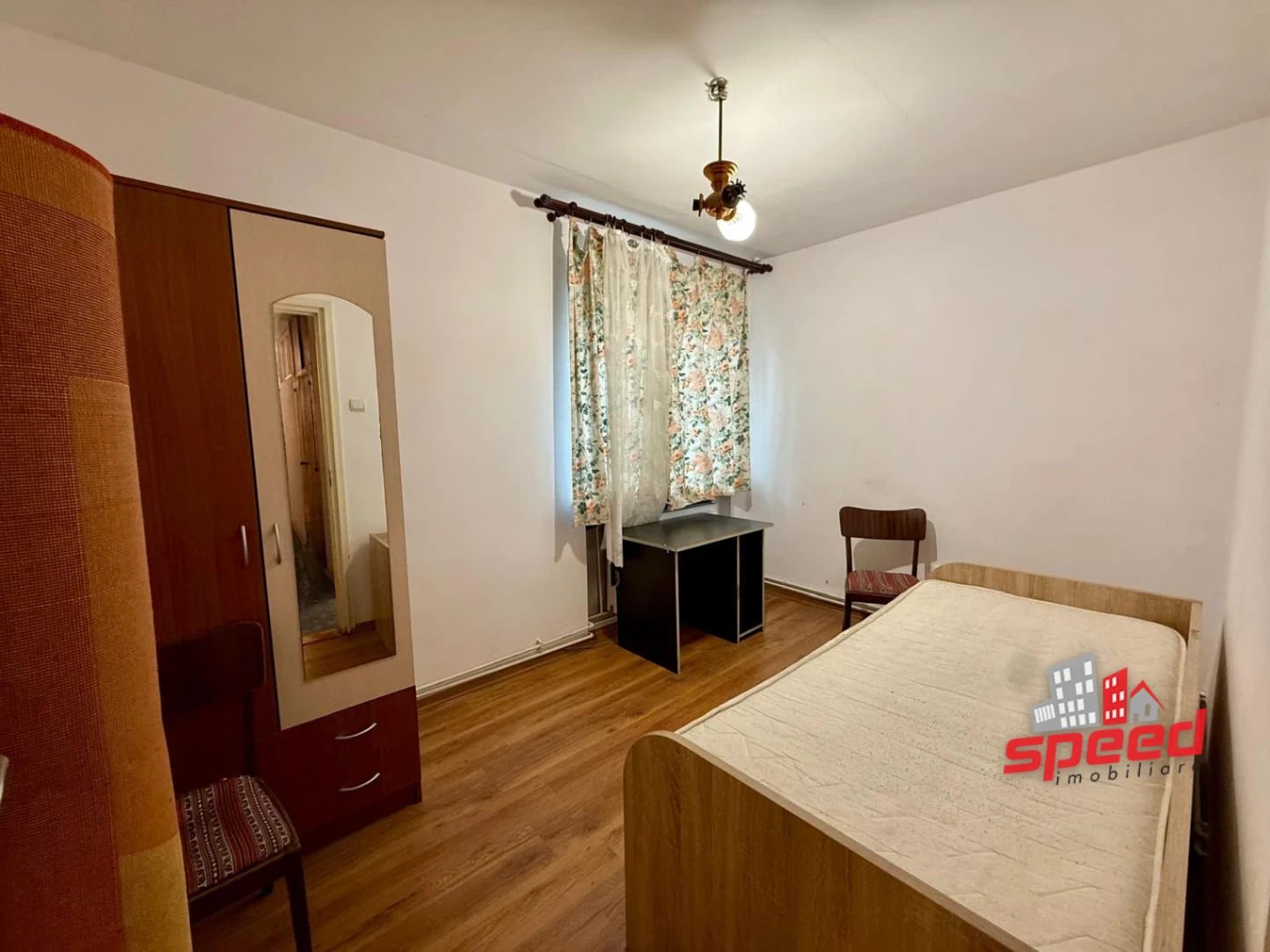 De închiriat apartament cu 3 camere în Tg Mureș - Tudor — fotografia 2