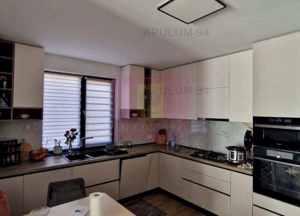 Gulia, casă 4 camere parter, 107 mp utili, curte 500, între 2 păduri — fotografia 3