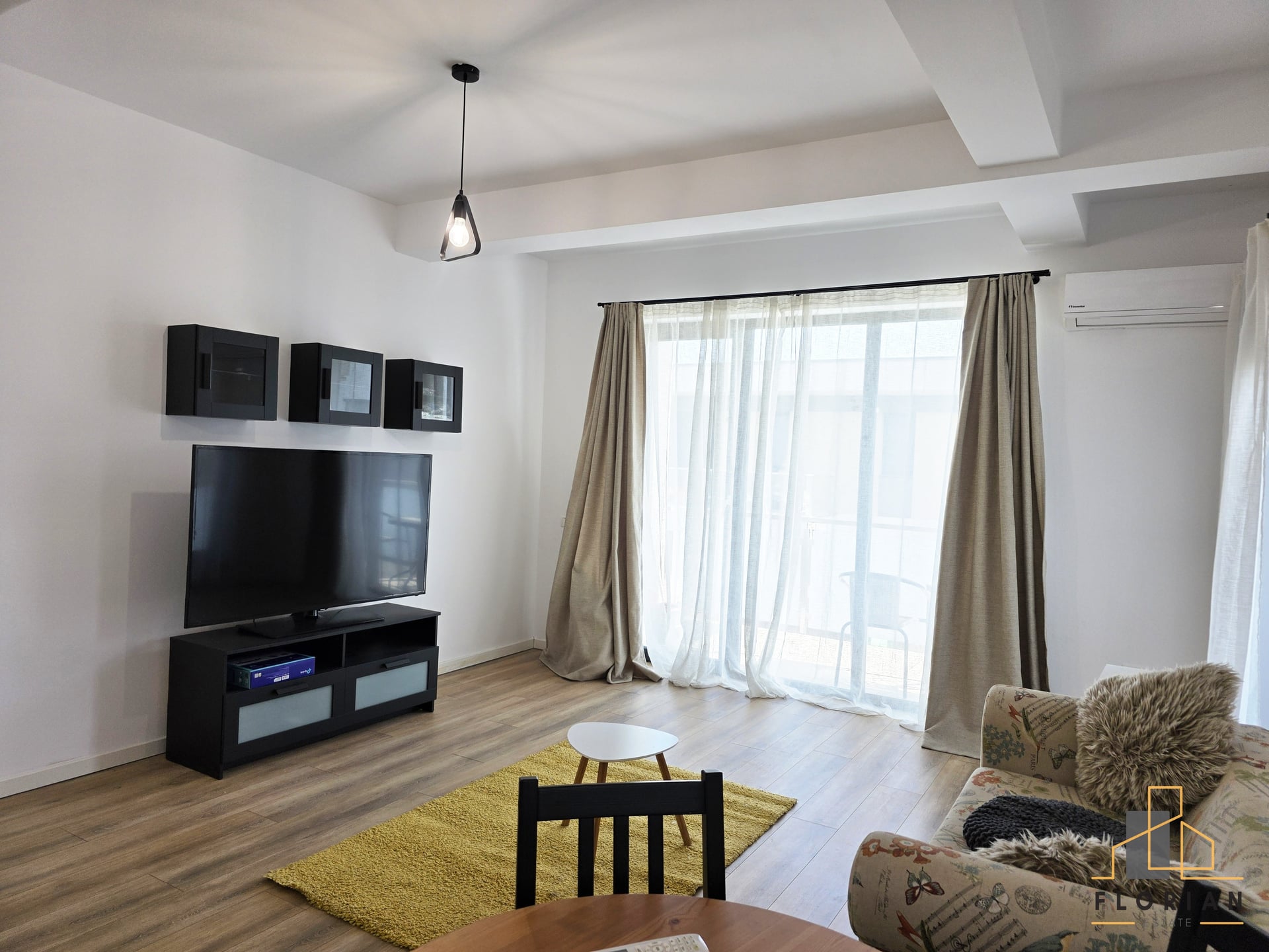 Apartament 2 camere în Aradului, mobilat complet cu 2 locuri parcare — fotografia 3