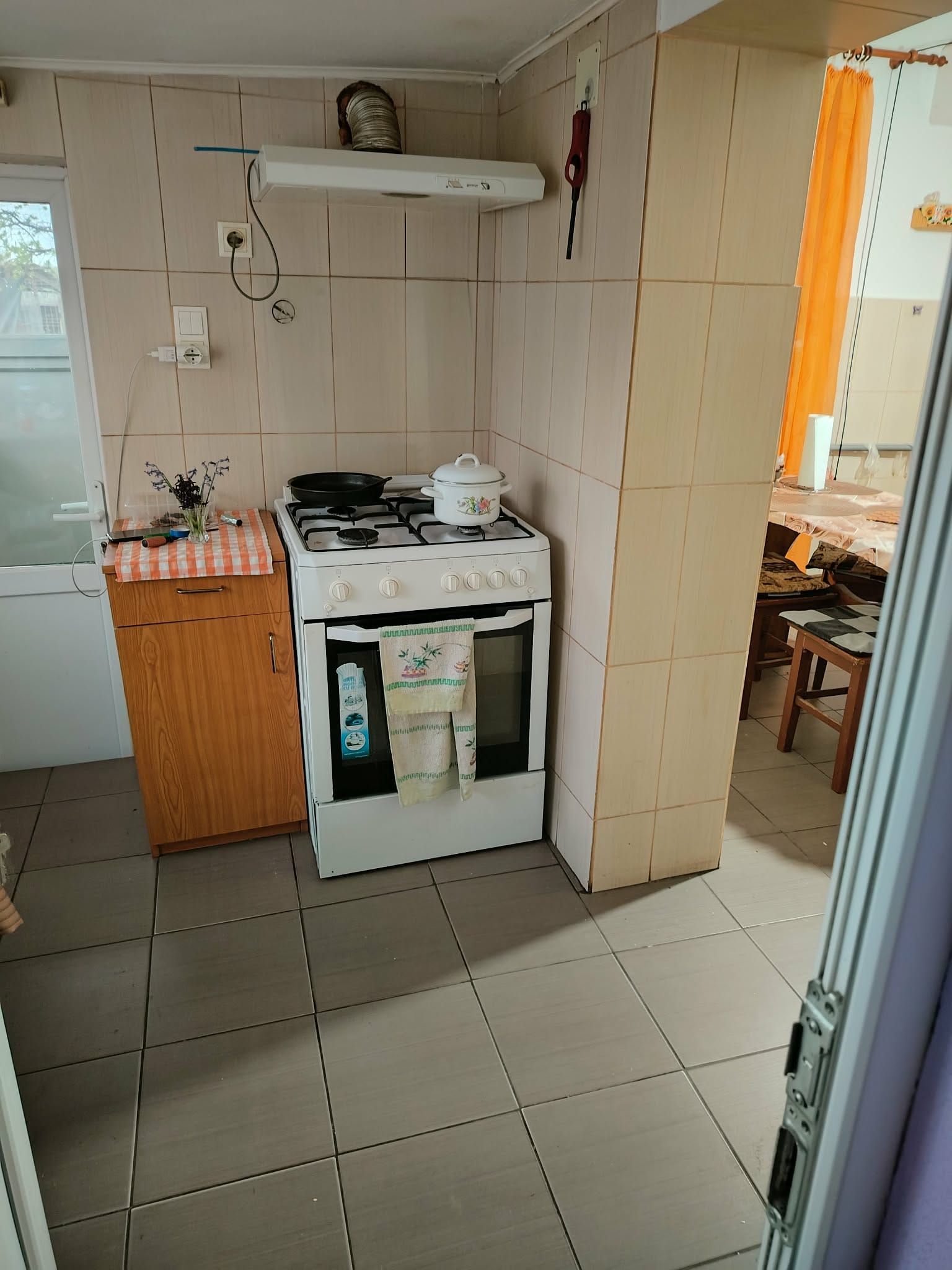 Casă cu 4 camere și teren generos de 2.370 mp – Deta, Strada 1 Mai — fotografia 8