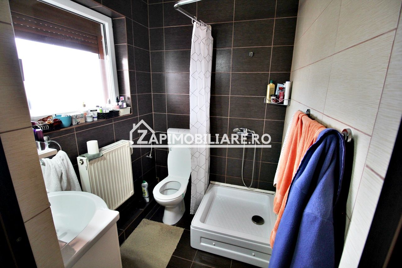 Casa 4 camere+spatiu comercial 420mp.6 bai,720mp teren — fotografia 10