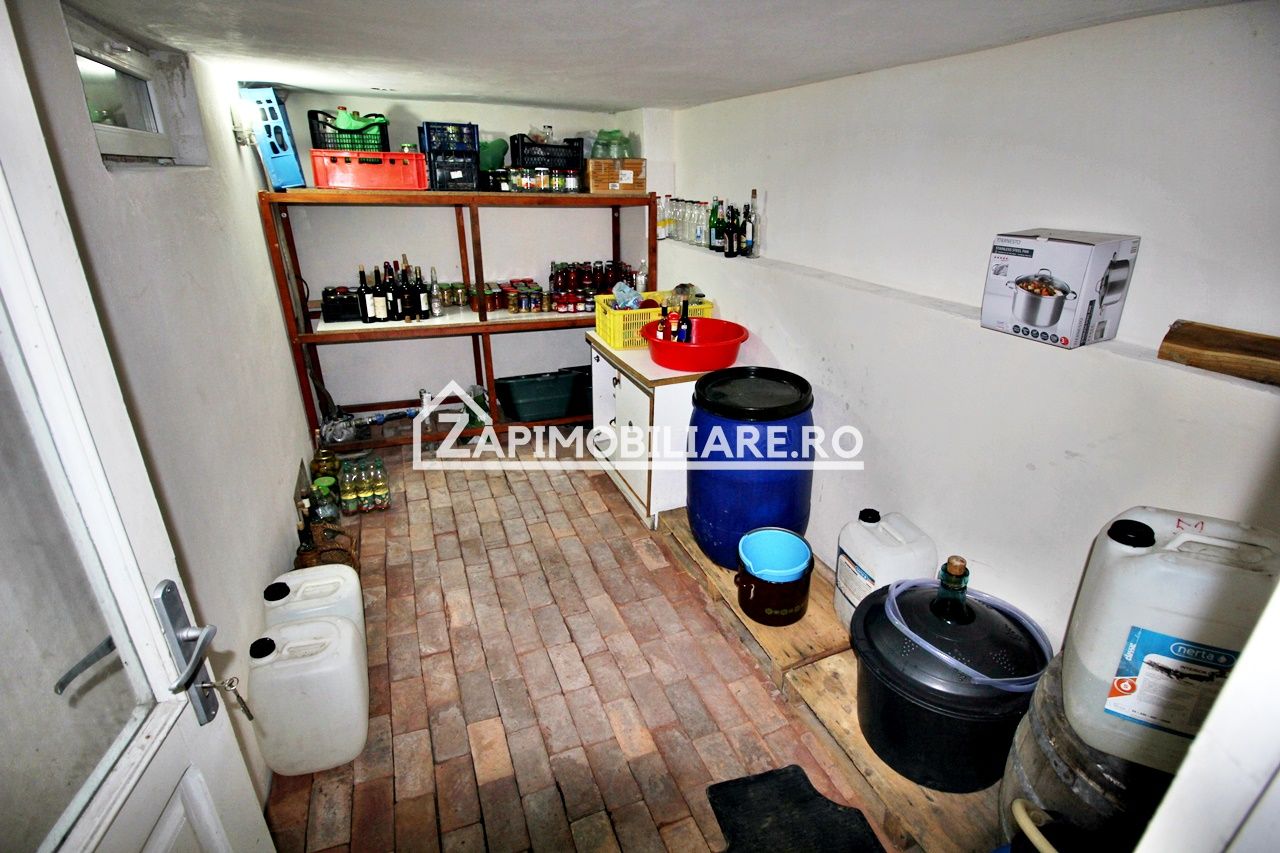 Casa 4 camere+spatiu comercial 420mp.6 bai,720mp teren — fotografia 14